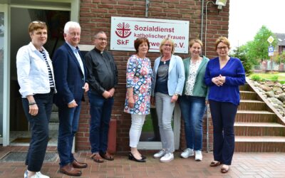 Sozial- und Familienministerin Daniela Behrens besuchte die Beratungsstelle des Sozialdienst katholischer Frauen e.V. (SkF) in Esterwegen